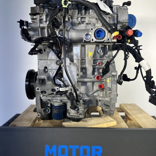 PEUGEOT 3008 1.2 THP Motor code: HNS