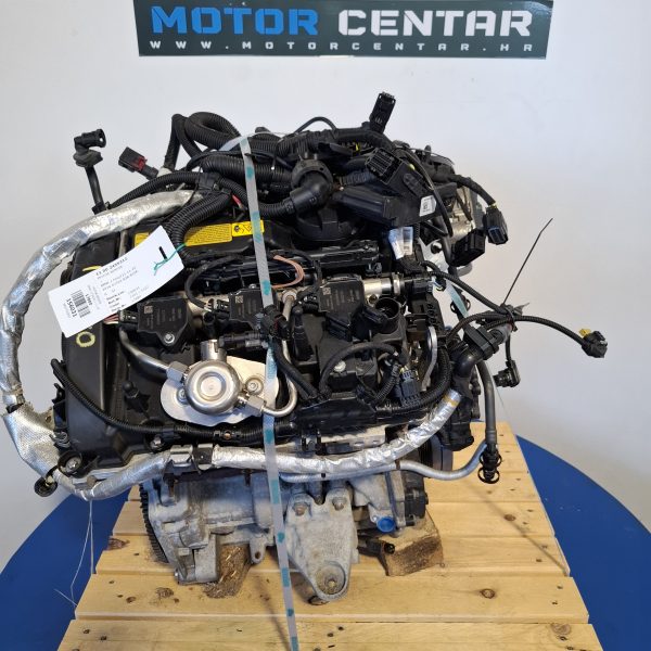 BMW 118i F20 F21 - 2016. Motor code: B38B15A