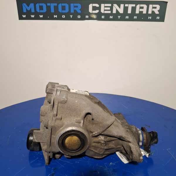 Diferencijal za BMW 520D G30/G31/F90 OEM: 33 10 8686203