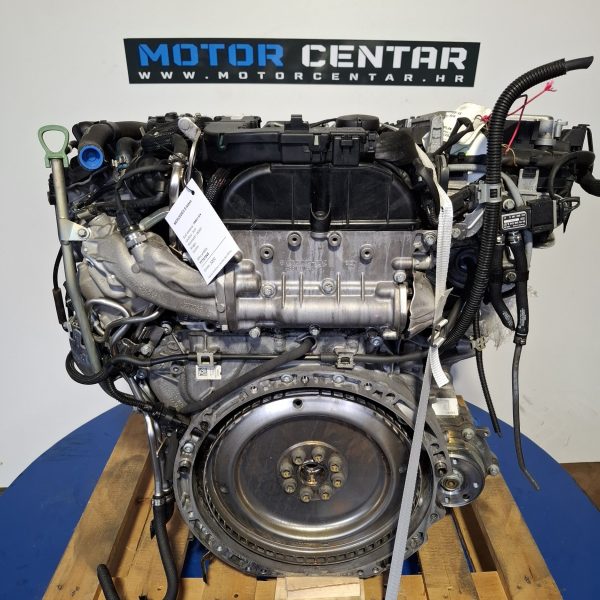 MERCEDES E-klass 2015. Motor code: OM651.924